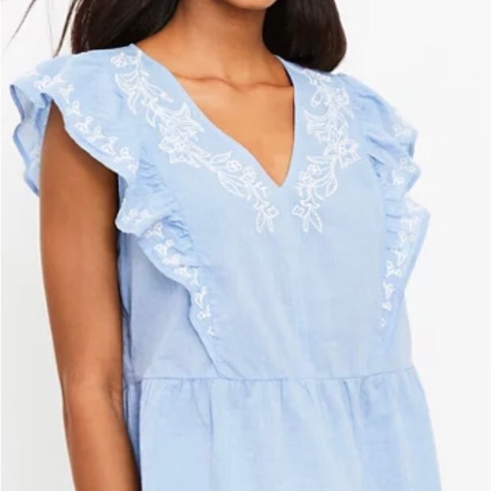 LOFT NWT floral embroidered ruffled peplum top size L